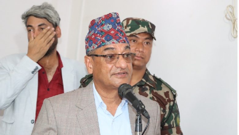 प्रहरीमाथि कुटपिट गर्ने कसैलाई नछोड्नू : गृहमन्त्री लेखक