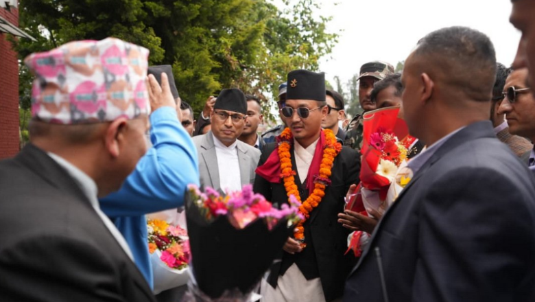 ओली र लेखकलाई पक्राउ गरेपछि गृहमन्त्री गुरुङले भने-‘कानुनभन्दा माथि कोही छैन