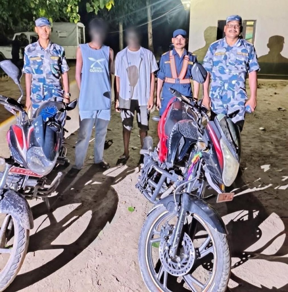 कञ्चनपुर, बेलौरीमा सशस्त्र र नेपाल प्रहरी द्वारा खैरो हेरोइन सहित दुई जना पक्राउ